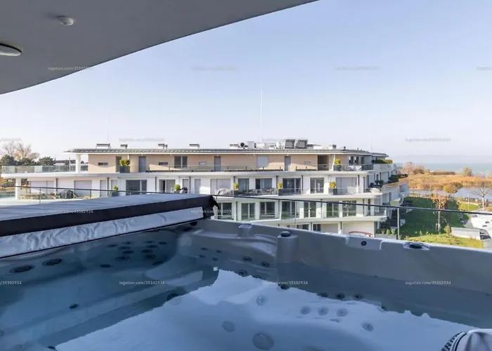 Szemesbay Luxus * Balatonszárszó